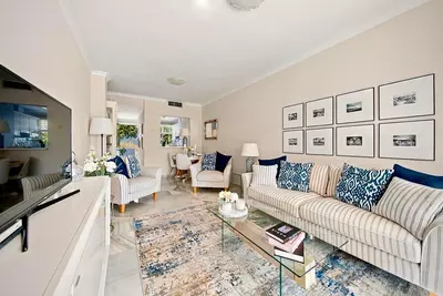 Top Floor Apartment in Nueva Andalucía