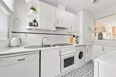 Top Floor Apartment in Nueva Andalucía