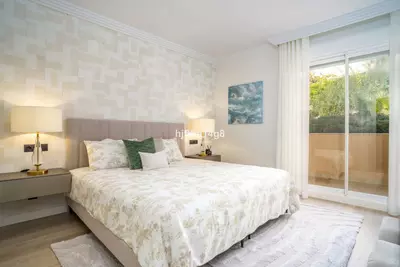 Middle Floor Apartment in Nueva Andalucía