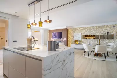Middle Floor Apartment in Nueva Andalucía