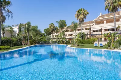 Middle Floor Apartment in Nueva Andalucía