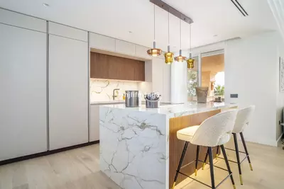 Middle Floor Apartment in Nueva Andalucía