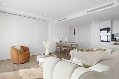 Middle Floor Apartment in Casares