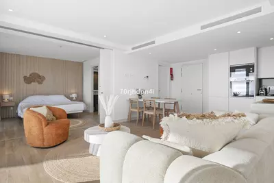 Middle Floor Apartment in Casares