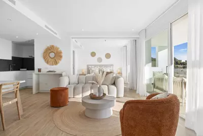 Middle Floor Apartment in Casares