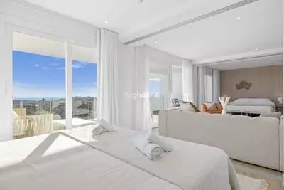 Middle Floor Apartment in Casares