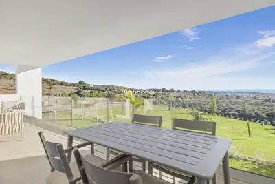 Middle Floor Apartment in Casares
