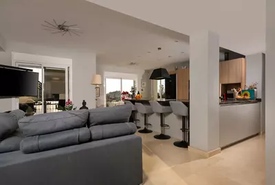 Middle Floor Apartment in Benahavís