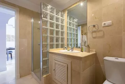 Middle Floor Apartment in Nueva Andalucía
