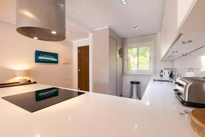 Middle Floor Apartment in Nueva Andalucía