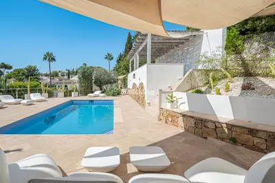 Detached Villa in Nueva Andalucía