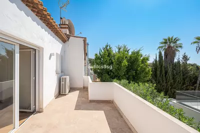 Detached Villa in Nueva Andalucía