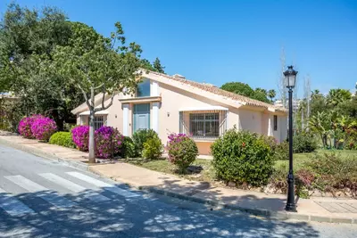 Detached Villa in Elviria