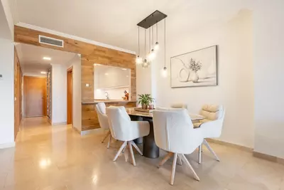 Middle Floor Apartment in Benahavís