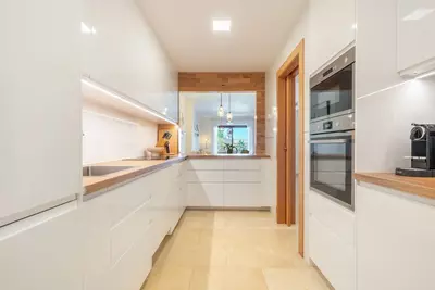 Middle Floor Apartment in Benahavís