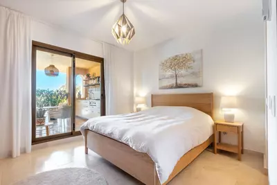Middle Floor Apartment in Benahavís