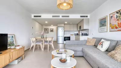 Middle Floor Apartment in Manilva