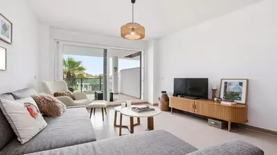 Middle Floor Apartment in Manilva