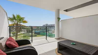 Middle Floor Apartment in Manilva
