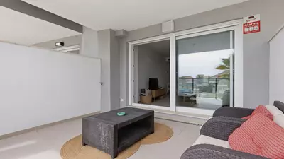 Middle Floor Apartment in Manilva