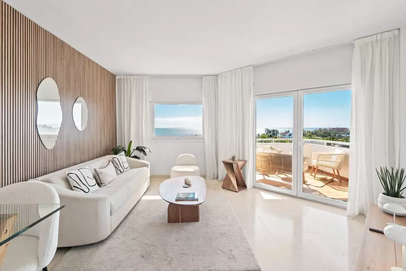 Middle Floor Apartment in Estepona