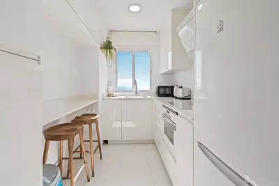 Middle Floor Apartment in Estepona