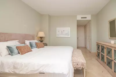 Middle Floor Apartment in Elviria