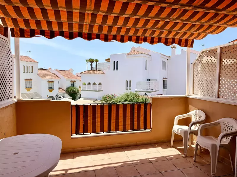 Middle Floor Apartment in Casares Playa