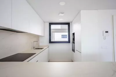 Middle Floor Apartment in Estepona