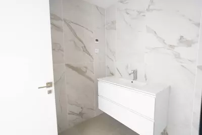 Middle Floor Apartment in Estepona
