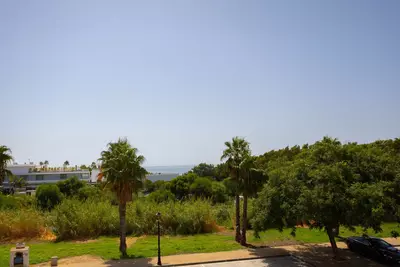 Middle Floor Apartment in Estepona