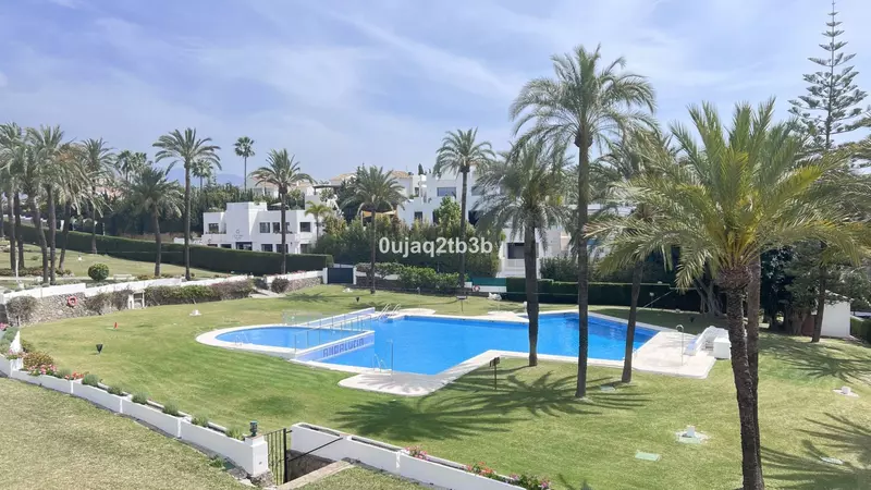 Duplex in Nueva Andalucía