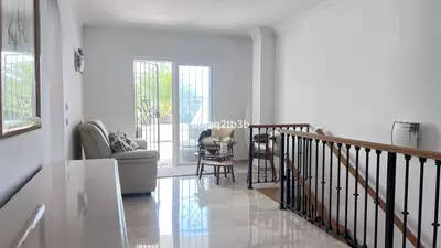 Duplex in Nueva Andalucía