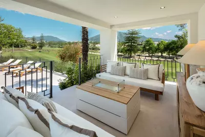 Detached Villa in Nueva Andalucía