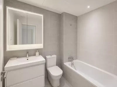 Middle Floor Apartment in Estepona