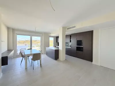 Middle Floor Apartment in Estepona