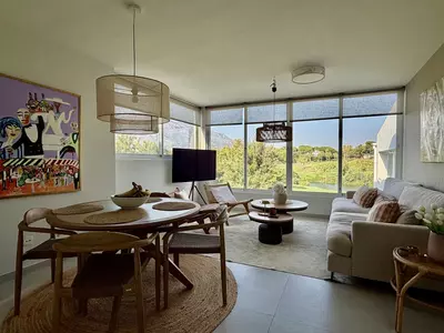 Top Floor Apartment in Nueva Andalucía
