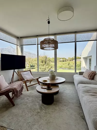 Top Floor Apartment in Nueva Andalucía