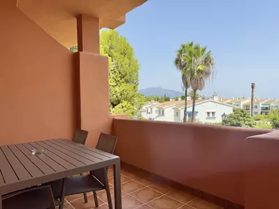 Middle Floor Apartment in Benahavís