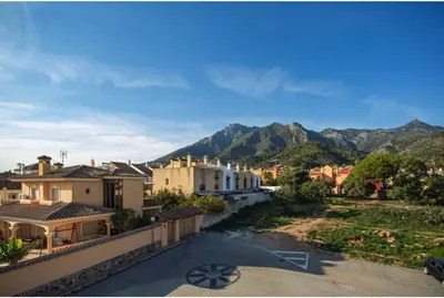 Semi-Detached House in Marbella
