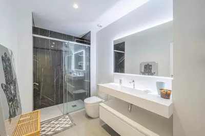 Middle Floor Apartment in Estepona