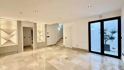 Detached Villa in Nueva Andalucía