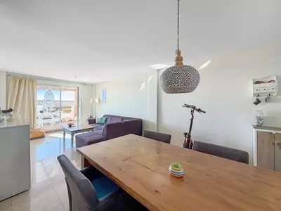 Middle Floor Apartment in Manilva