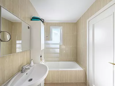 Middle Floor Apartment in Manilva