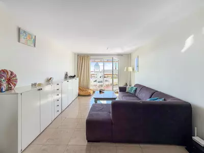 Middle Floor Apartment in Manilva