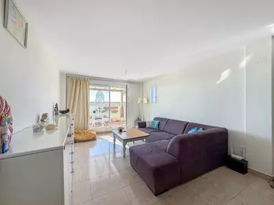 Middle Floor Apartment in Manilva