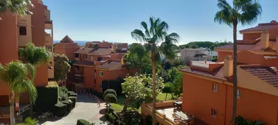 Middle Floor Apartment in Marbella