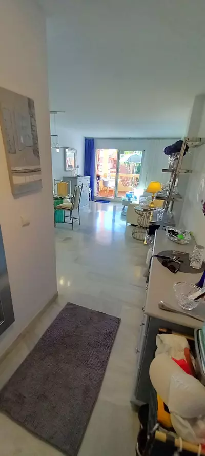 Middle Floor Apartment in Marbella