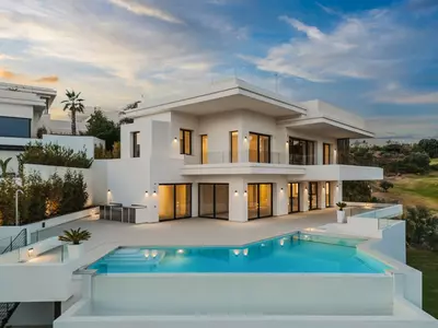 Detached Villa in Estepona