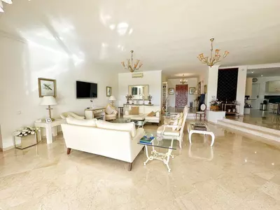 Detached Villa in El Paraiso
